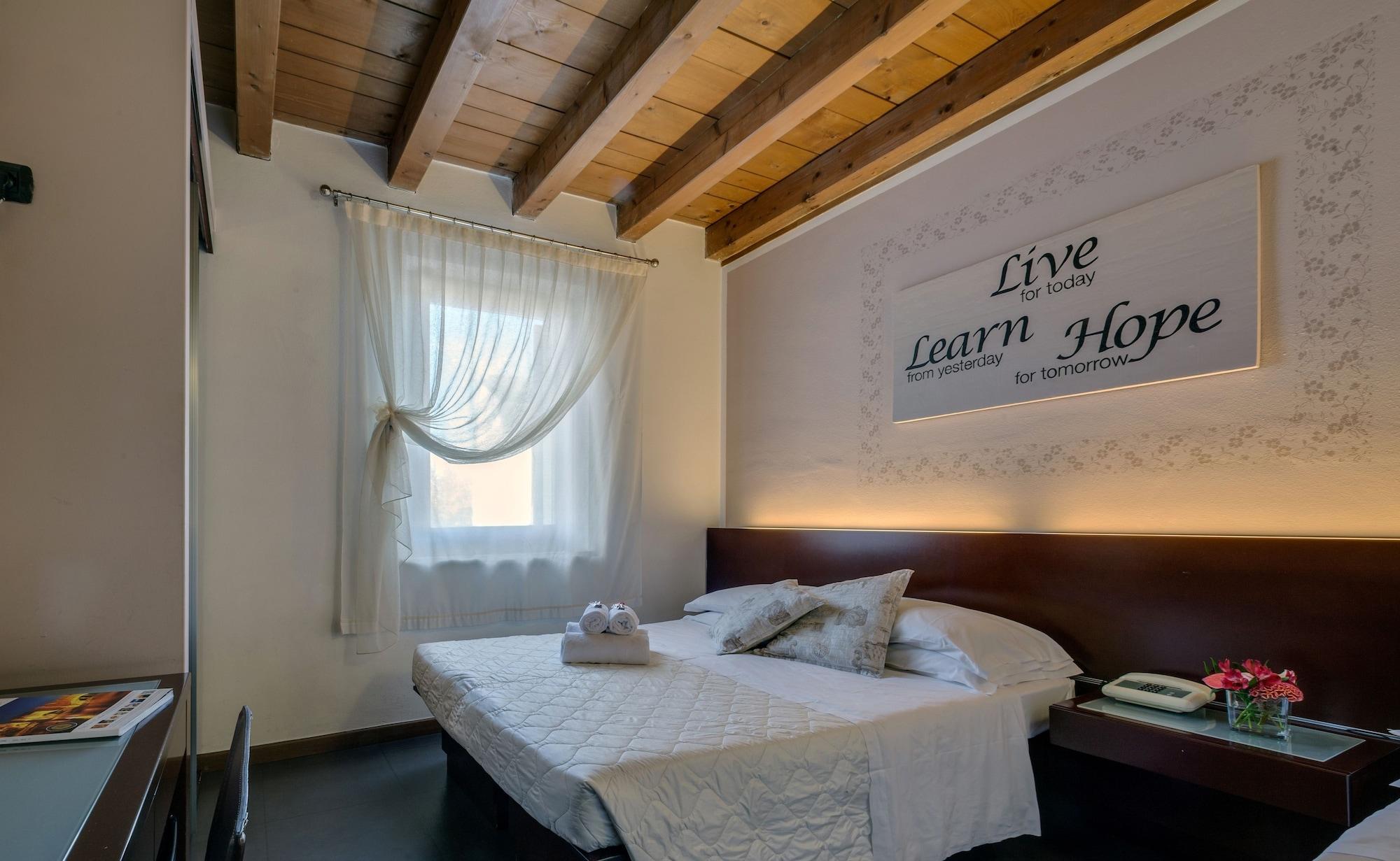Hotel Gattopardo Dossobuono Esterno foto