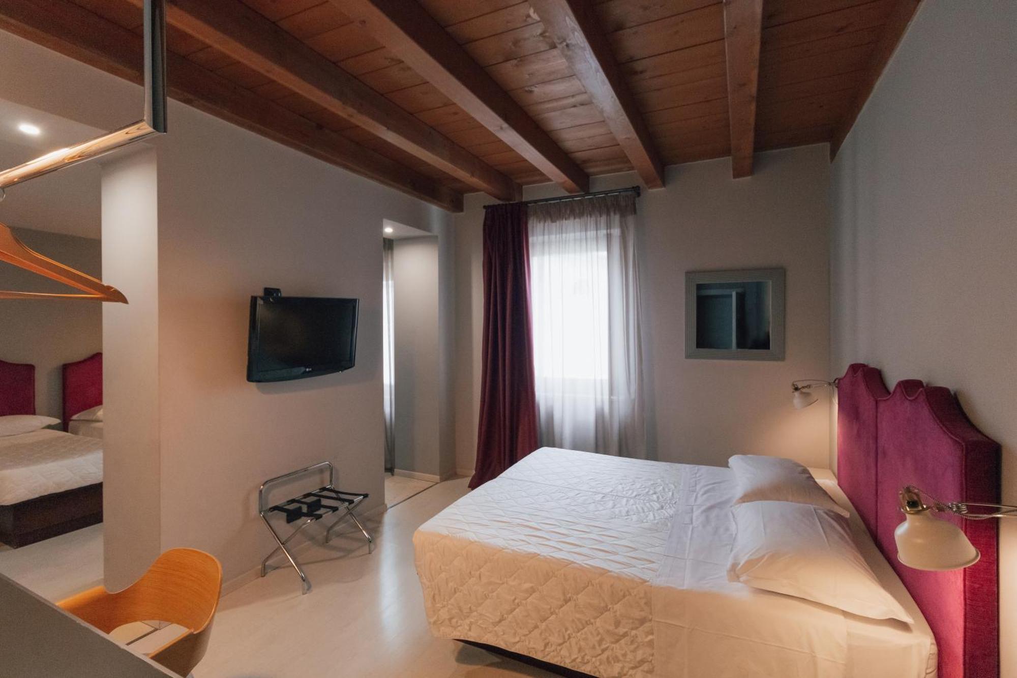 Hotel Gattopardo Dossobuono Esterno foto