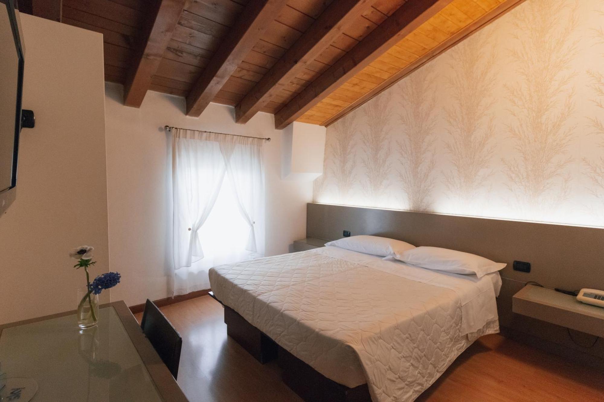 Hotel Gattopardo Dossobuono Esterno foto