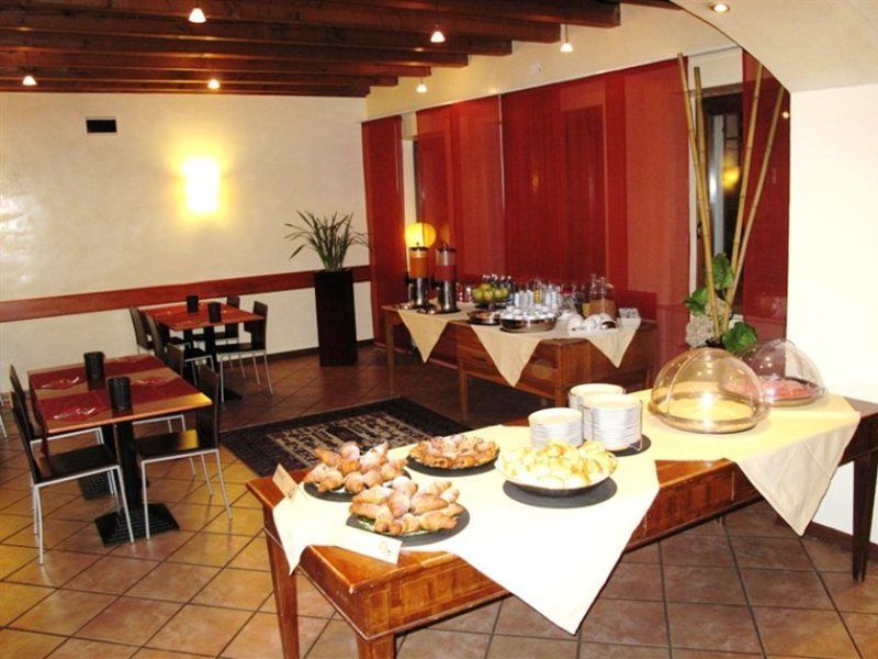 Hotel Gattopardo Dossobuono Esterno foto